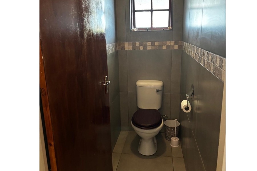 To Let 3 Bedroom Property for Rent in Gonubie North Eastern Cape